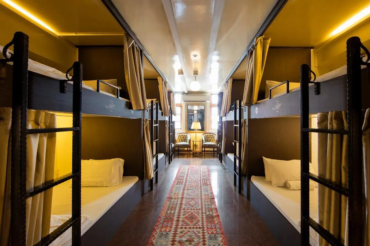 Adler Hostel (Adults Only) Szingapúr